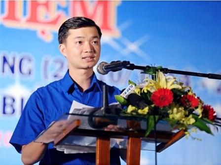 Nguyễn Minh Triết, 23 tuổi (con trai út của Nguyễn Tấn Dũng), quan TƯ đảng Bình Định.